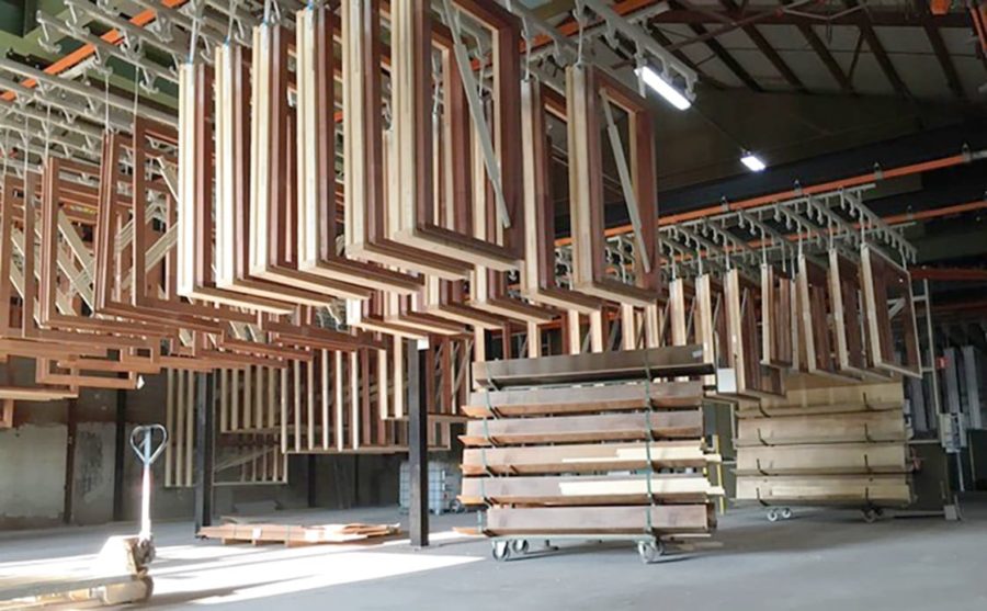 Toelevering spuiterij kozijnen hout2